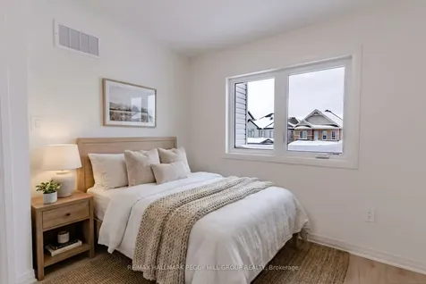 199 Durham Avenue Barrie ON L9J 0Z5