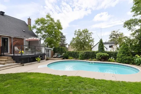 14 Street Vincent Street Barrie ON L4M 3Y2