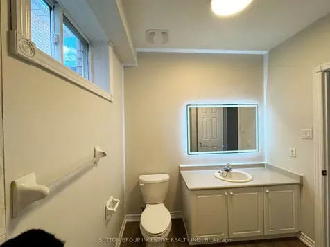 18 Forest Dale Drive Barrie ON L4M 6M7