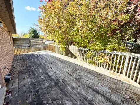 18 Forest Dale Drive Barrie ON L4M 6M7