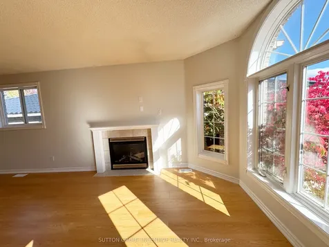 18 Forest Dale Drive Barrie ON L4M 6M7