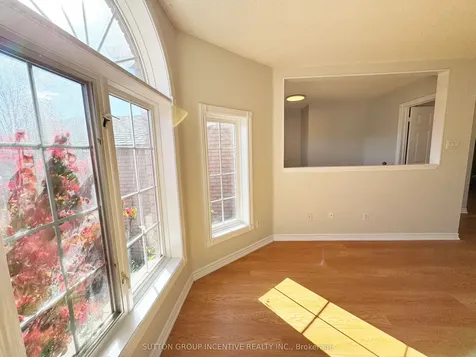 18 Forest Dale Drive Barrie ON L4M 6M7