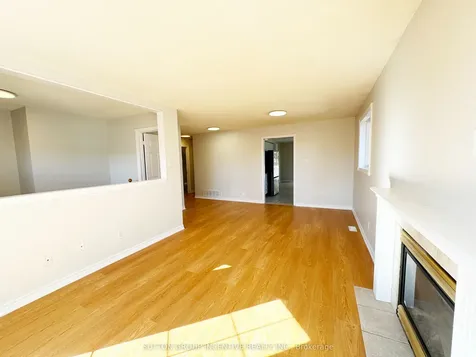 18 Forest Dale Drive Barrie ON L4M 6M7