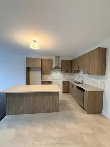 20 Sweet Cicely Street Springwater ON L9X 2C7