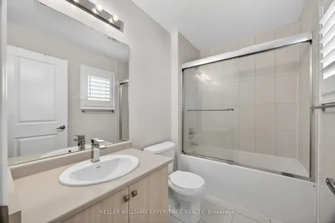 35 Muirfield Drive Barrie ON L4N 6J9