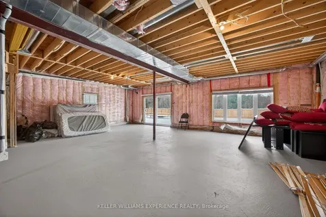 35 Muirfield Drive Barrie ON L4N 6J9