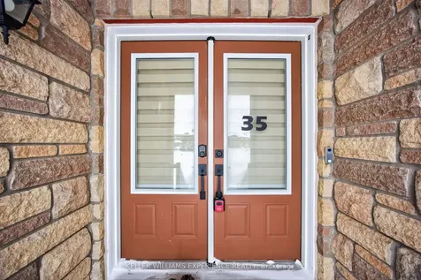 35 Muirfield Drive Barrie ON L4N 6J9