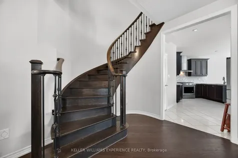 35 Muirfield Drive Barrie ON L4N 6J9