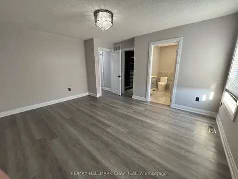 49 Catherine Drive Barrie ON L4N 0Y5