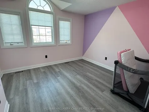 49 Catherine Drive Barrie ON L4N 0Y5