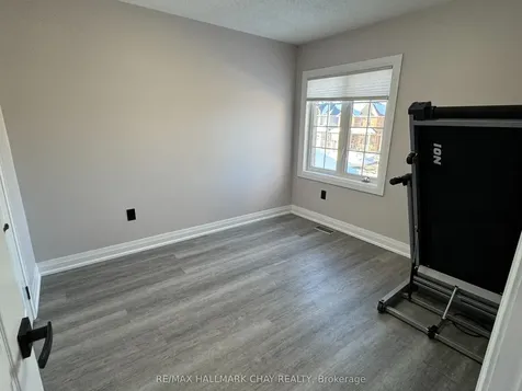 49 Catherine Drive Barrie ON L4N 0Y5