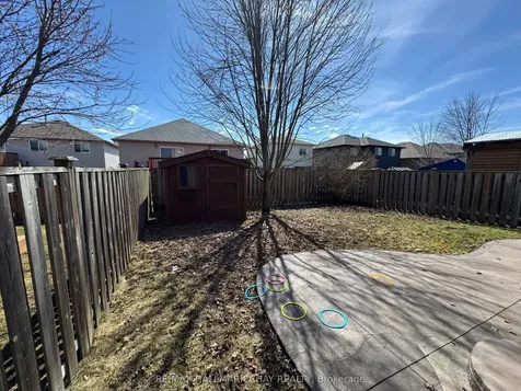 49 Catherine Drive Barrie ON L4N 0Y5