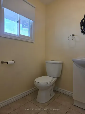 75 Corbett Drive Barrie ON L4M 5V5