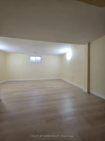 75 Corbett Drive Barrie ON L4M 5V5