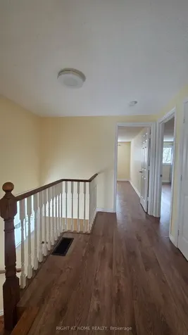 75 Corbett Drive Barrie ON L4M 5V5