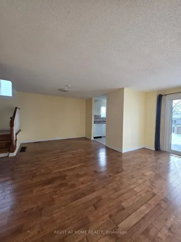 75 Corbett Drive Barrie ON L4M 5V5