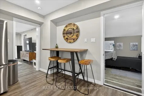 119 Essa Road Barrie ON L4N 3K8