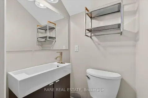 119 Essa Road Barrie ON L4N 3K8