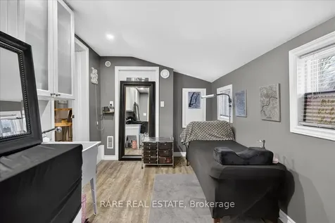 119 Essa Road Barrie ON L4N 3K8