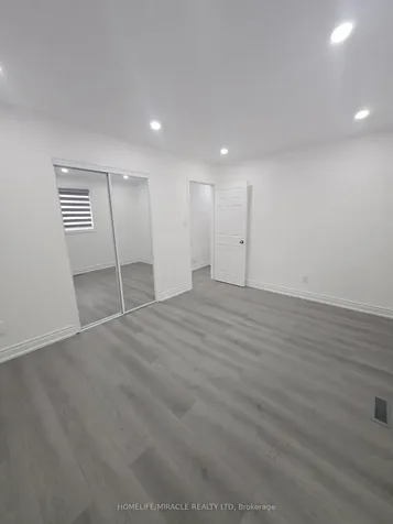 3 Sylvia Street Barrie ON L4M 5J3