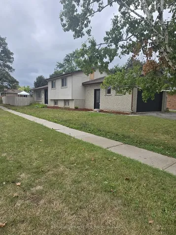 3 Sylvia Street Barrie ON L4M 5J3