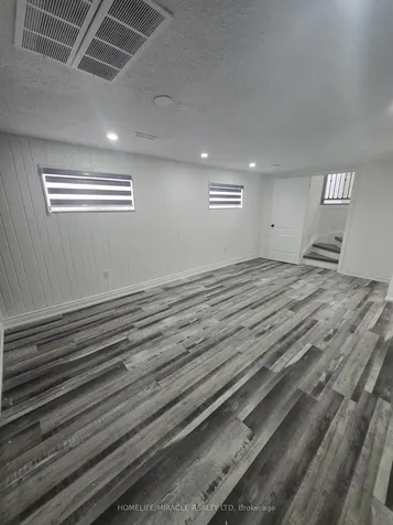 3 Sylvia Street Barrie ON L4M 5J3