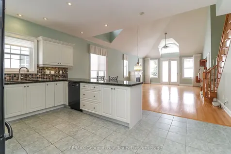 210 Wycliffe Cove N/a Tay ON L0K 2A0