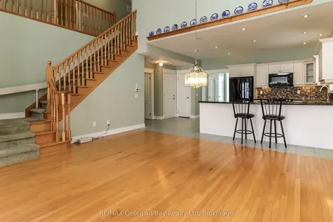 210 Wycliffe Cove N/a Tay ON L0K 2A0