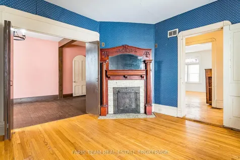 170 Kempenfelt Drive Barrie ON L4M 1C2