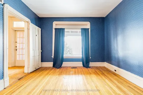 170 Kempenfelt Drive Barrie ON L4M 1C2