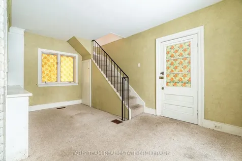 170 Kempenfelt Drive Barrie ON L4M 1C2