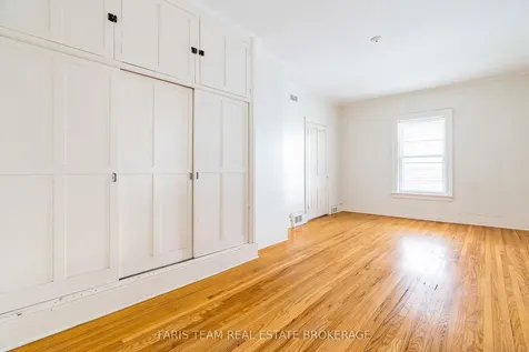 170 Kempenfelt Drive Barrie ON L4M 1C2