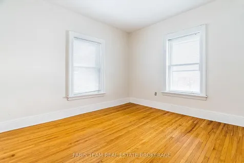 170 Kempenfelt Drive Barrie ON L4M 1C2