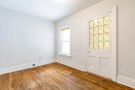 170 Kempenfelt Drive Barrie ON L4M 1C2