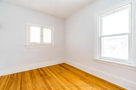 170 Kempenfelt Drive Barrie ON L4M 1C2