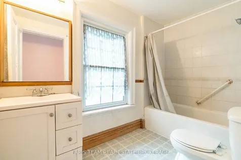 170 Kempenfelt Drive Barrie ON L4M 1C2