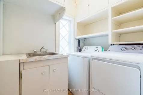 170 Kempenfelt Drive Barrie ON L4M 1C2