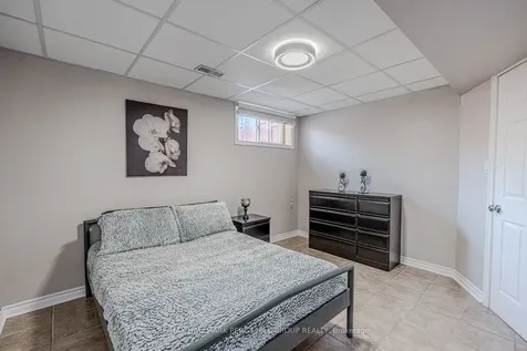 68 Coughlin Road Barrie ON L4N 0L5