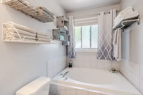 68 Coughlin Road Barrie ON L4N 0L5