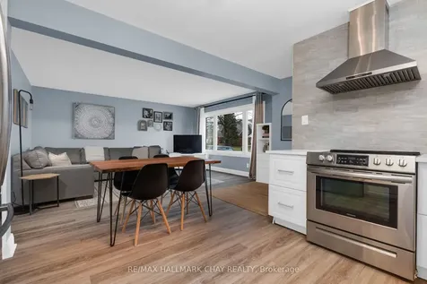 97 Napier Street Barrie ON L4M 1W6