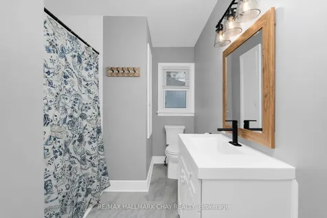 97 Napier Street Barrie ON L4M 1W6