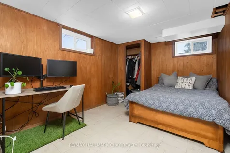 97 Napier Street Barrie ON L4M 1W6