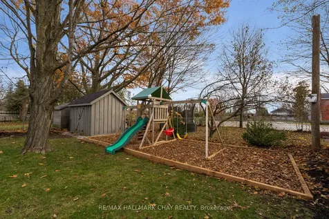 97 Napier Street Barrie ON L4M 1W6