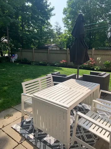 97 Napier Street Barrie ON L4M 1W6