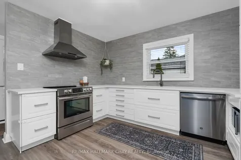 97 Napier Street Barrie ON L4M 1W6