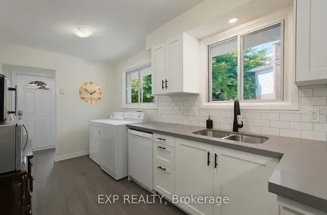 22A Bernick Drive Barrie ON L4M 5J5