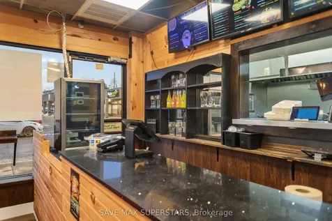 353 Duckworth Street Barrie ON L4M 5C2