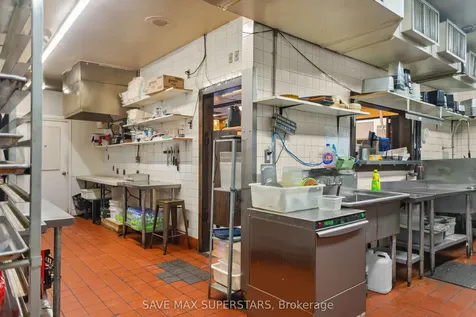 353 Duckworth Street Barrie ON L4M 5C2