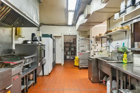 353 Duckworth Street Barrie ON L4M 5C2