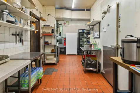353 Duckworth Street Barrie ON L4M 5C2